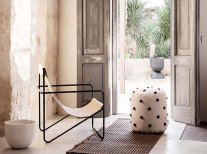 Пуф Dot Tufted, бежевый/черный Пуф Dot Tufted, бежевый/черный