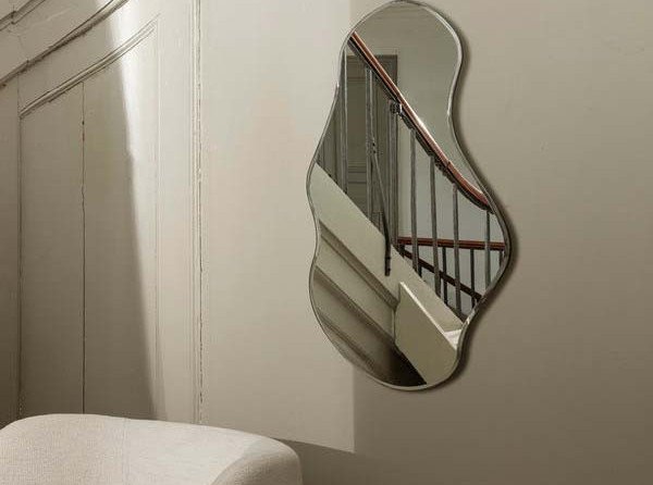 Настінне дзеркало Pond, велике, срібне