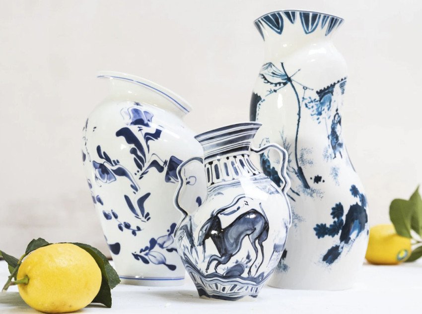 Ваза Classics on acid - KING WEN, біло-синя