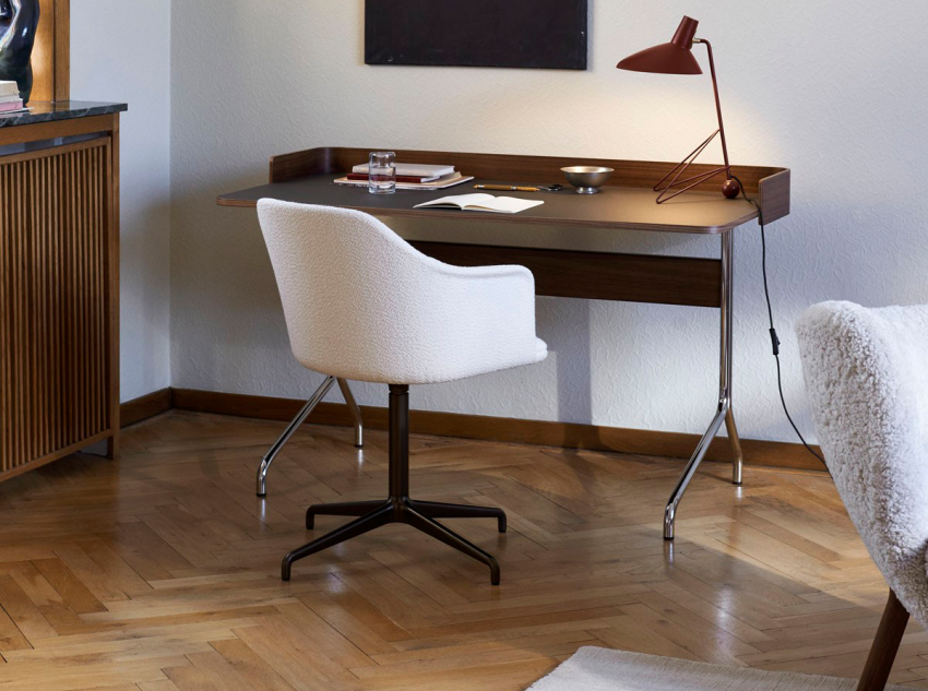 Парта AV17 Pavilion, серая/лакированный орех, хромированная основа