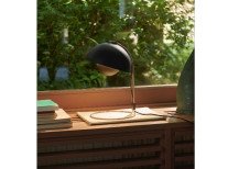 Настольная лампа Flowerpot VP4, черная матовая Настольная лампа Flowerpot VP4, черная матовая