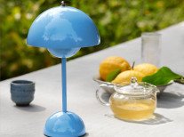 Портативная лампа Flowerpot VP9, светло-голубая