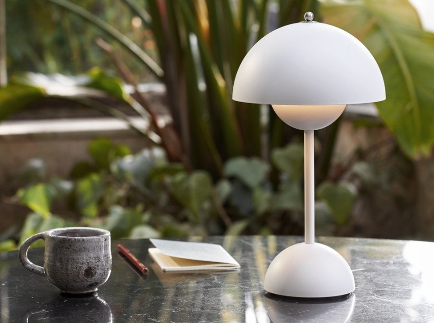 Портативна лампа Flowerpot VP9, біла матова Портативна лампа Flowerpot VP9, біла матова