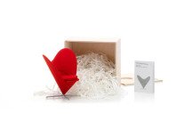 Миниатюра, Heart-Shaped Cone Chair