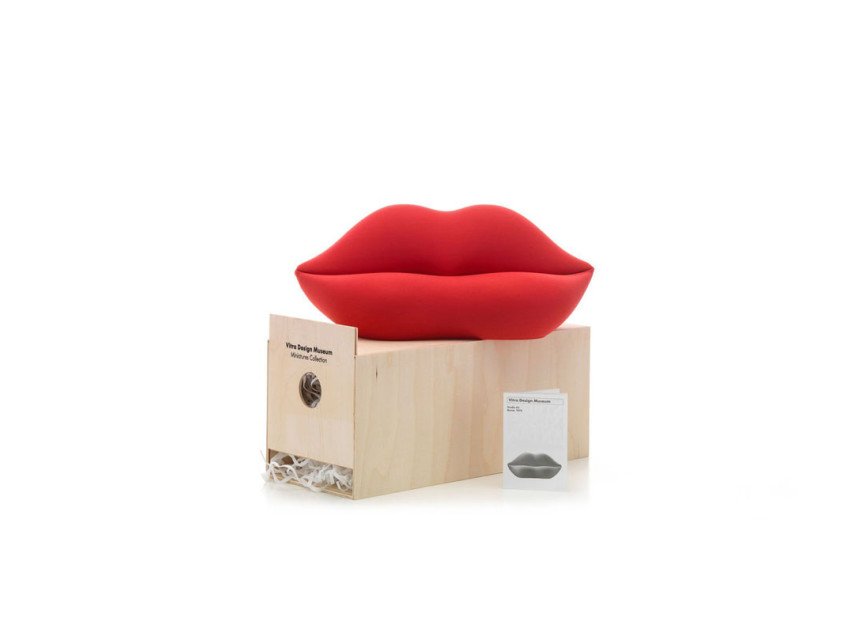 Мініатюра, диван Bocca