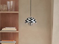 Светильник подвесной Flowerpot VP1, черно-белый узор Светильник подвесной Flowerpot VP1, черно-белый узор