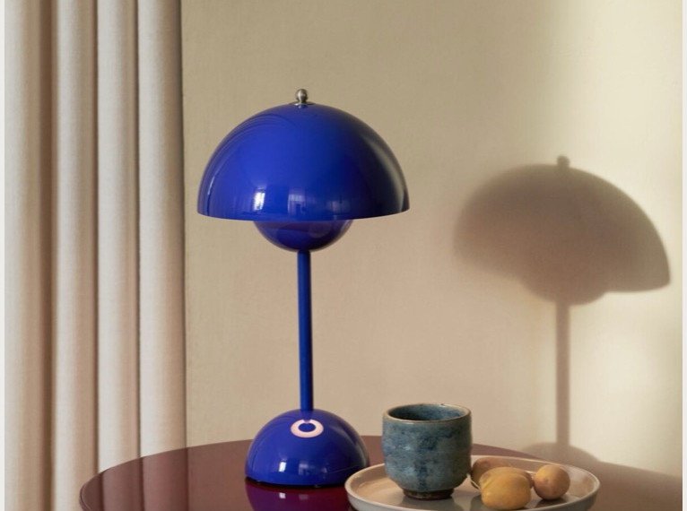 Портативна лампа Flowerpot VP9, кобальтово-синя Портативна лампа Flowerpot VP9, кобальтово-синя