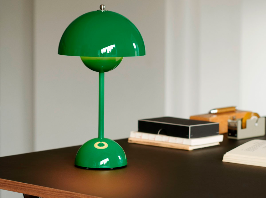 Настільна лампа Flowerpot VP9, зелена