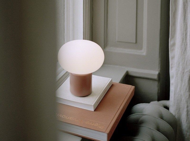 Портативна лампа Karl-Johan, червона земля