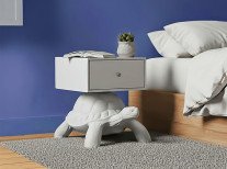 Приліжковий столик Turtle Carry, білий