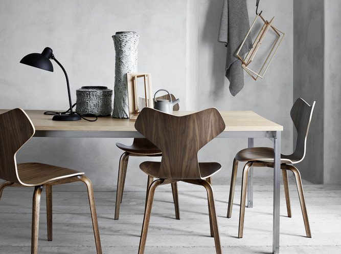 Стілець Grand Prix 4130, горіх/чорні ніжки