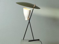 Настольная лампа Silhouette, оливково-белая