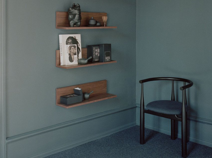 Настінна полиця Tana, чорний морений дуб