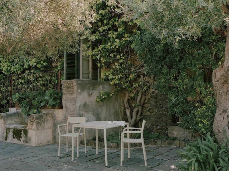 Крісло May, світло-сіре