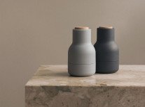 Млини для солі та перцю Bottle grinders small, блакитні відтінки, бук Млини для солі та перцю Bottle grinders small, блакитні відтінки, бук