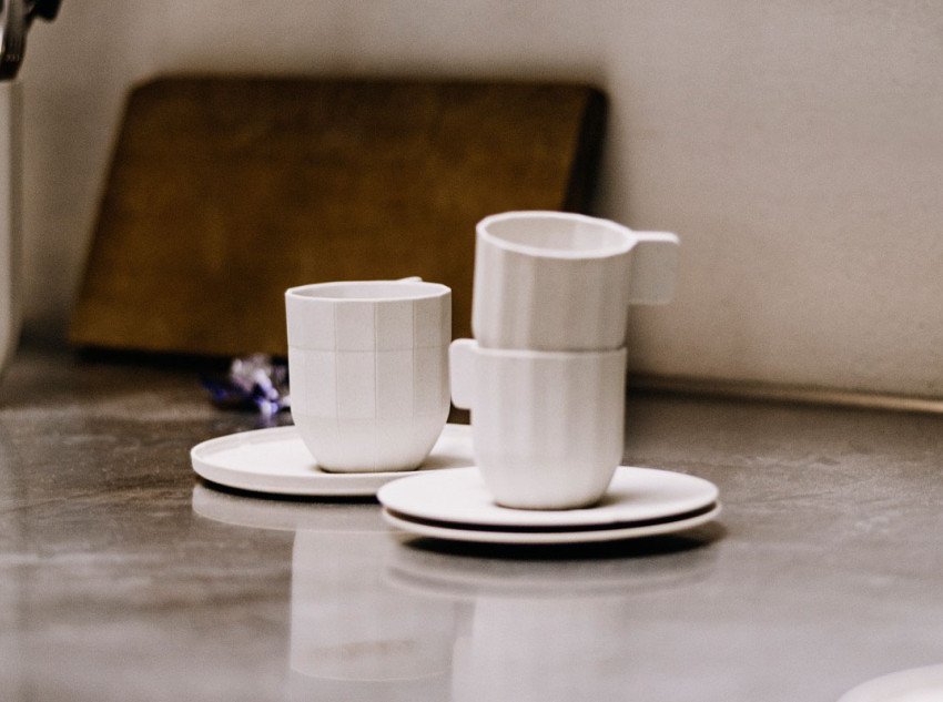 Чашка Paper porcelain, светло-серая Чашка Paper porcelain, светло-серая