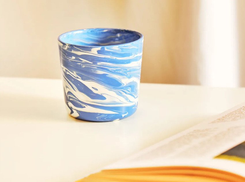 Чашка Marbled, сине-белая Чашка Marbled, сине-белая