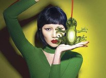Настільна лампа Hungry Frog, бурштин Настільна лампа Hungry Frog, бурштин