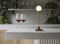 Портативна лампа Snowball, латунь Портативна лампа Snowball, латунь