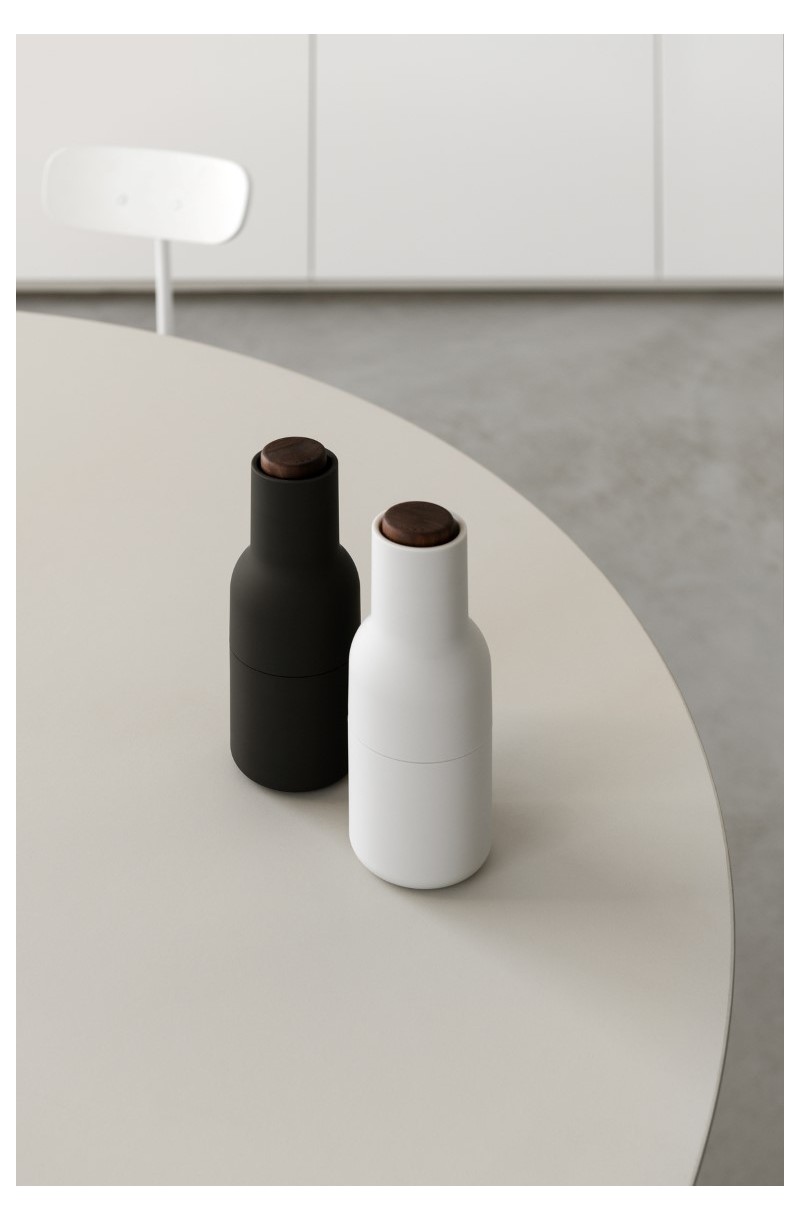 Млини для солі та перцю Bottle grinders, чорний/білий, горіх